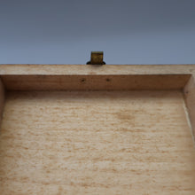 Load image into Gallery viewer, Antique 19th Century MAUCHLINE Ware Box. View of Windsor Castle on the Lid
