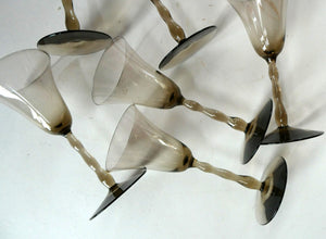 1920s SWEDISH GLASS. Stylish Matching Set of Liqueur Glasses. ORREFORS (Sandvik) "Astrid" Designed by Simon Gate