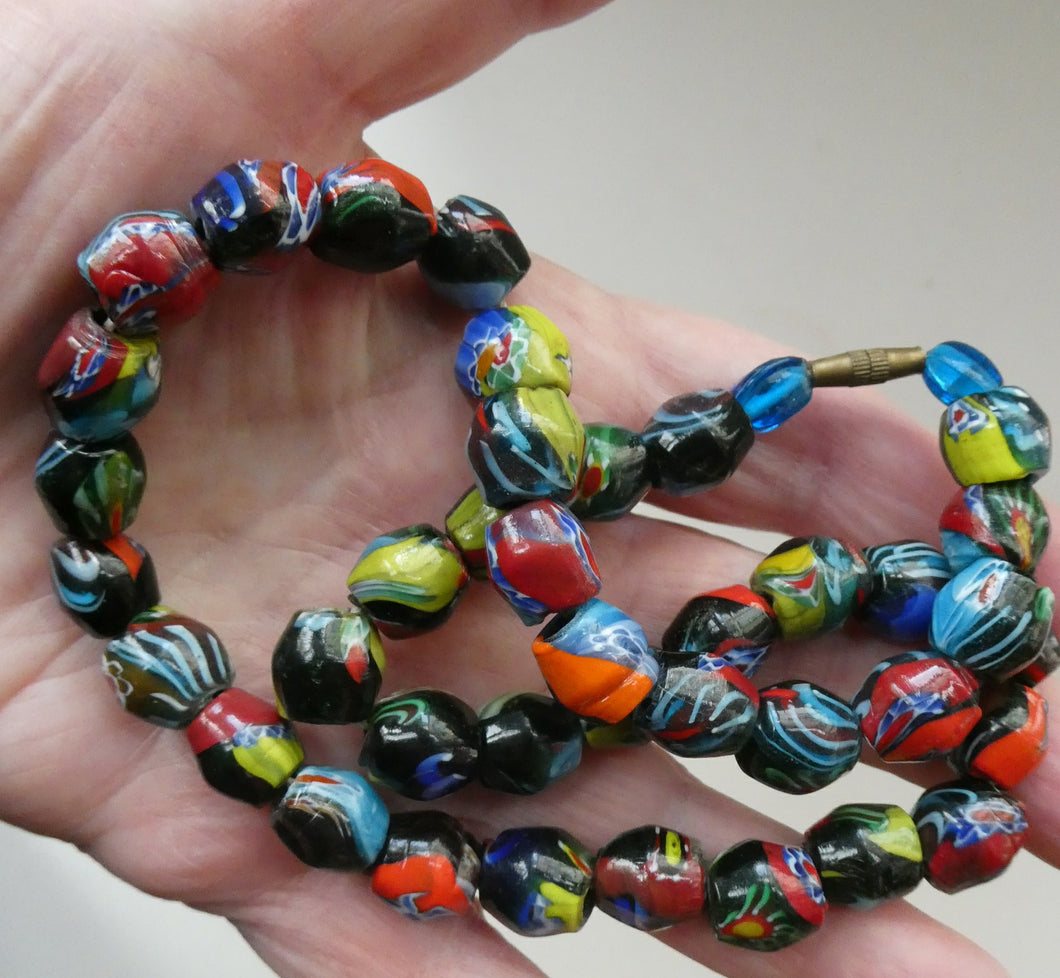 1920s Antique MORRETTI Venetian Glass Millefiori Bead Necklace. 39 Beads in Total