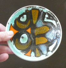 Load image into Gallery viewer, Pair of 1970s Poole Pottery Delphis Dishes. Shallow Bowl and Small Plate
