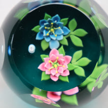 Load image into Gallery viewer, SCOTTISH Limited Edition 1992 Caithness Lampwork Paperweight ROSE GARLAND  by William Manson. Signed to the base 
