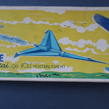 Load image into Gallery viewer, Highly Collectable: 1960 Gilder Model Entitled &quot;L&#39;avion De France&quot;.  Le Racer Model. Orange Colour
