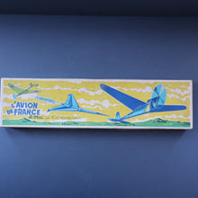 Load image into Gallery viewer, Highly Collectable: 1960 Gilder Model Entitled &quot;L&#39;avion De France&quot;.  Le Racer Model. Orange Colour
