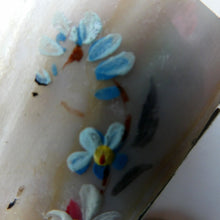 Load image into Gallery viewer, 1930s / 1940s EGYPTIAN Holiday Souvenir. from Alexandria. Mother of Pearl Coin Purse
