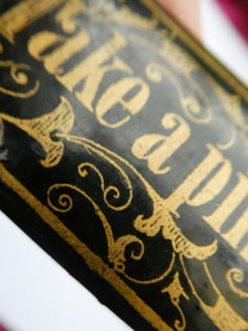 ANTIQUE Snuff Box. Georgian Papier Mache Box with Take a Pinch Mott
