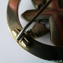 Load image into Gallery viewer, LARGE Antique SCOTTISH VICTORIAN SILVER &amp; Agate Hardstone Brooch or Pin
