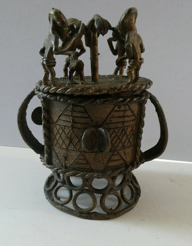 1920s African Ghana Ashanti Gold Pot. Lidded Kuduo