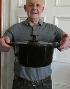 LARGE Vintage Black Enamel Cast Iron Lidded Casserole Pot