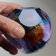 Load image into Gallery viewer, Rare 1995 AMORE Limited Edition (18 / 50) CAITHNESS Paperweight by Colin Terris
