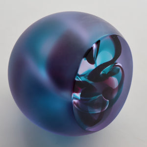 Fabulous LIMITED EDITION Scottish Caithness Glass Paperweight: ALTERNATION by Alastair MacIntosh; 2000