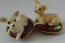 Load image into Gallery viewer, Vintage BESWICK Figurine of a Little Chihuahua Dog Lying on a Cushion
