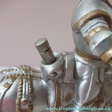 Load image into Gallery viewer, Cold Painted Table Top Match Striker Teutonic Knight
