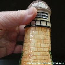 Load image into Gallery viewer, 1920s Maruhon Japanese Ceramics Pair of Lighthouses in Form of Lighthouses

