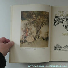 Load image into Gallery viewer, 1928 (George Harrap, London). ARTHUR RACKHAM Illustrations. The Legend of Sleepy Hollow
