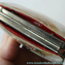Load image into Gallery viewer, 1930s / 1940s EGYPTIAN Holiday Souvenir. from Alexandria. Mother of Pearl Coin Purse
