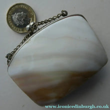 Load image into Gallery viewer, 1930s / 1940s EGYPTIAN Holiday Souvenir. from Alexandria. Mother of Pearl Coin Purse
