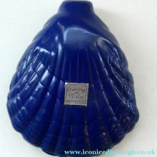Load image into Gallery viewer, 1930s ART DECO Bourjois "Evening In Paris" Perfume Bottle in Bakelite Blue Clam Shell Box

