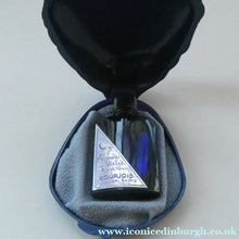 Load image into Gallery viewer, 1930s ART DECO Bourjois "Evening In Paris" Perfume Bottle in Bakelite Blue Clam Shell Box
