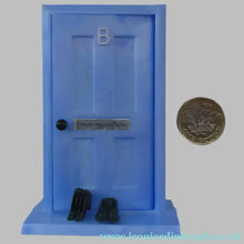 Load image into Gallery viewer, 1930s ART DECO Bourjois "Evening In Paris" Perfume Bottle in Bakelite Hotel Door Box
