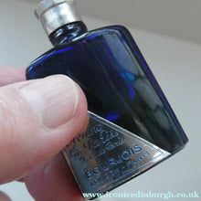 Load image into Gallery viewer, 1930s ART DECO Bourjois "Evening In Paris" Perfume Bottle in Bakelite White Clam Shell Box
