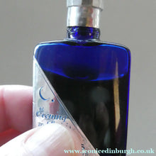 Load image into Gallery viewer, 1930s ART DECO Bourjois "Evening In Paris" Perfume Bottle in Bakelite White Clam Shell Box
