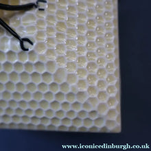 Load image into Gallery viewer, 1930s Art Deco CROWN DEVON Honey Pot or Box with Bee Finial on the Lid
