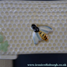 Load image into Gallery viewer, 1930s Art Deco CROWN DEVON Honey Pot or Box with Bee Finial on the Lid
