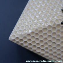 Load image into Gallery viewer, 1930s Art Deco CROWN DEVON Honey Pot or Box with Bee Finial on the Lid
