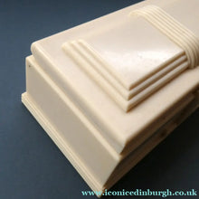 Load image into Gallery viewer, 1930s ART DECO Heavy Early Plastic Cigar or Cigarette Box by Buttner Pipe Company
