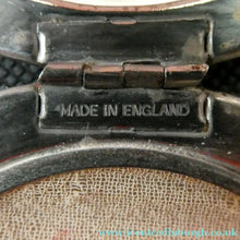 Load image into Gallery viewer, Rare 1930s ART DECO Miniature Powder Compact by RAVON / CUSSONS. Dancing Lady on Lid
