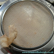 Load image into Gallery viewer, Rare 1930s ART DECO Miniature Powder Compact by RAVON / CUSSONS. Dancing Lady on Lid
