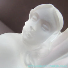 Load image into Gallery viewer, 1930s Walther &amp; Sohne German Art Deco Frosted Glass Nude Table Lamp
