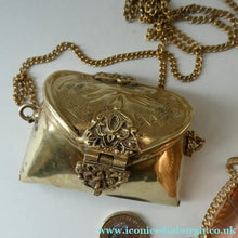 Load image into Gallery viewer, Collectable PAIR of Vintage 1930s Indian Brass and Copper Hanging Pillow Shape Purses
