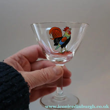 Load image into Gallery viewer, Vintage 1930s Glass Cockerel / Rooster SET OF FIVE Miniature Glasses. Rare Cock Fighting Images 
