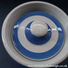 Load image into Gallery viewer, 1930s TG Green CORNISHWARE Lidded Storage Jar for BARLEY. 5 Inches in Height. Black Shield Mark
