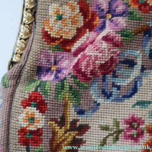 Load image into Gallery viewer, Vintage 1940s British PETIT POINT Beige Tapestry Handbag or Evening Bag with Pink Roses Design. Good Condition
