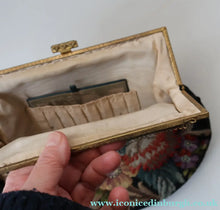Load image into Gallery viewer, Larger Vintage 1940s British PETIT POINT Tapestry Handbag or Evening Bag with Pink Roses Design. Excellent Condition

