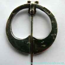 Load image into Gallery viewer, Vintage 1940s Scottish Silver Penannular Brooch or Clock Pin. Designed by Robert Allison

