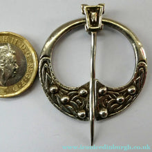 Load image into Gallery viewer, Vintage 1940s Scottish Silver Penannular Brooch or Clock Pin. Designed by Robert Allison
