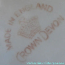 Load image into Gallery viewer, 1950s Crown Devon Amorphic Abstract Red and White Vase
