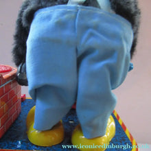 Load image into Gallery viewer, 1950s Blacksmith Bear Battery Tinplate Toy A1 Japanese
