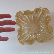 Load image into Gallery viewer, Large 1950s Barovier &amp; Toso MURANO 'Cordonato d'Oro' gold leaf glass bowl
