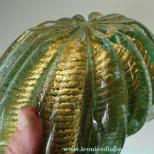 Load image into Gallery viewer, Large 1950s Barovier &amp; Toso MURANO 'Cordonato d'Oro' Gold Leaf Glass Basket
