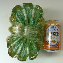 Load image into Gallery viewer, Large 1950s Barovier &amp; Toso MURANO 'Cordonato d'Oro' Gold Leaf Glass Basket
