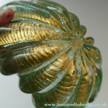 Load image into Gallery viewer, Large 1950s Barovier &amp; Toso MURANO 'Cordonato d'Oro' Gold Leaf Glass Basket
