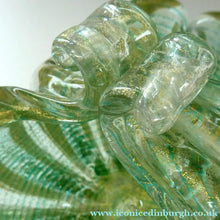 Load image into Gallery viewer, Large 1950s Barovier &amp; Toso MURANO 'Cordonato d'Oro' Gold Leaf Glass Basket
