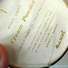 Load image into Gallery viewer, MASCOT Brand. Vintage 1950s POWDER COMPACT with Kangaroo Paw Flower (Australia
