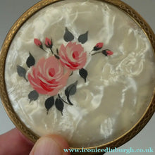 Load image into Gallery viewer, MASCOT Brand. Vintage 1950s POWDER COMPACT with Lucite Plastic Lid and Two Pink Roses

