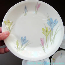 Load image into Gallery viewer, 1950s Norwegian Figgjo Flint Crocus Pattern Side Plate
