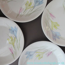 Load image into Gallery viewer, 1950s Norwegian Figgjo Flint Crocus Pattern Side Plate
